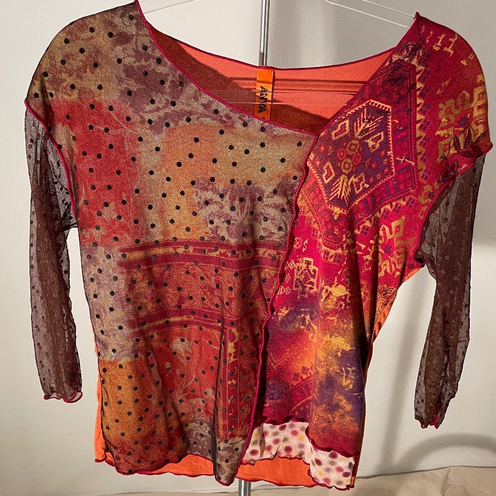 NWOT Anya Orange multi-col top w/3/4 mesh sleeves